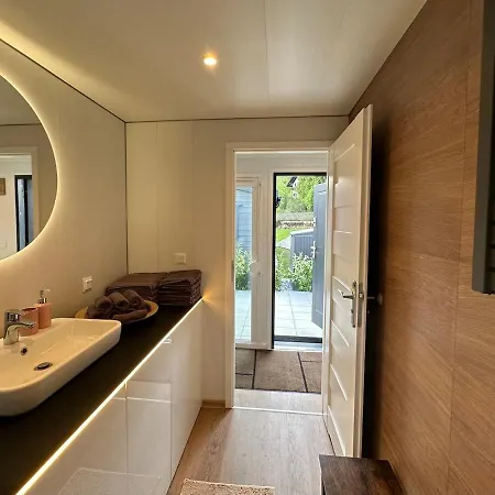 Premium B, Close To The Lake, Quiet Location Nyaraló *